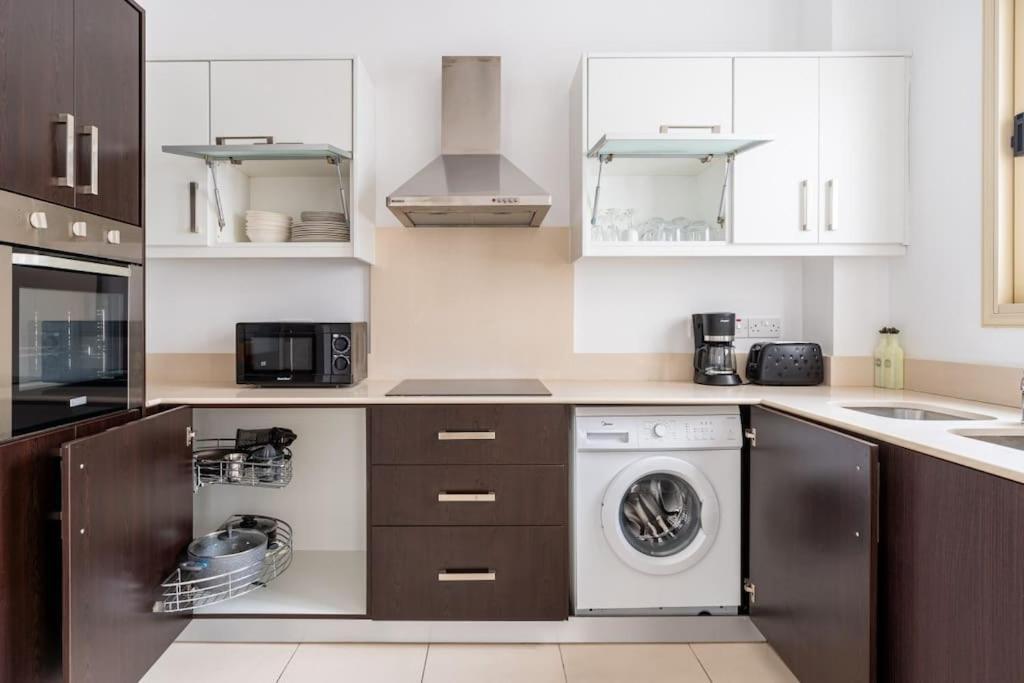 Βίλα Stellar 3-bedroom And Pool In *