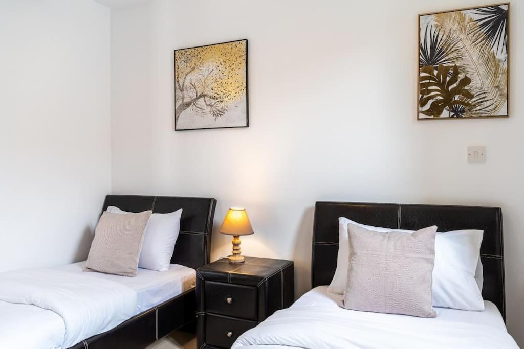 Stellar 3-bedroom And Pool In