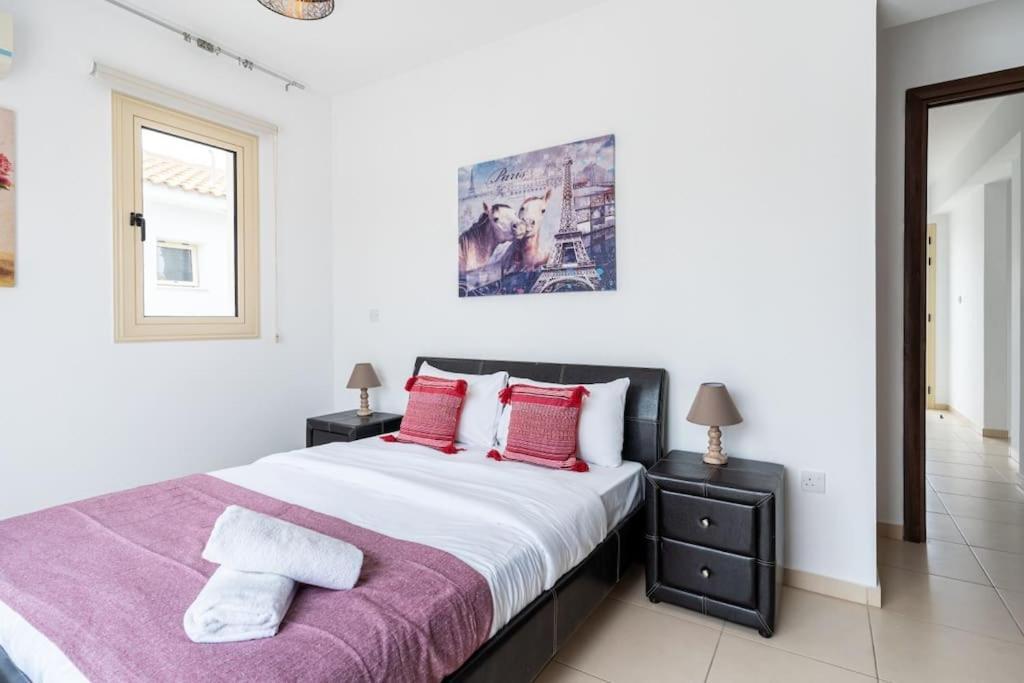Stellar 3-bedroom And Pool In *